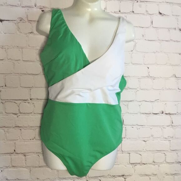 ‎One Piece Swimsuit Size 3 +Sarong-beach Cover - Picture 1 of 13